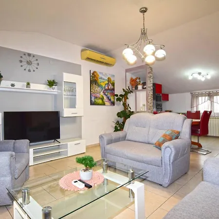 Levak 2 Apartment Pula