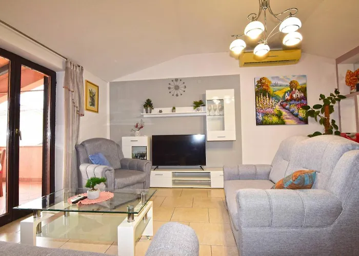 Апартаменти Levak 2